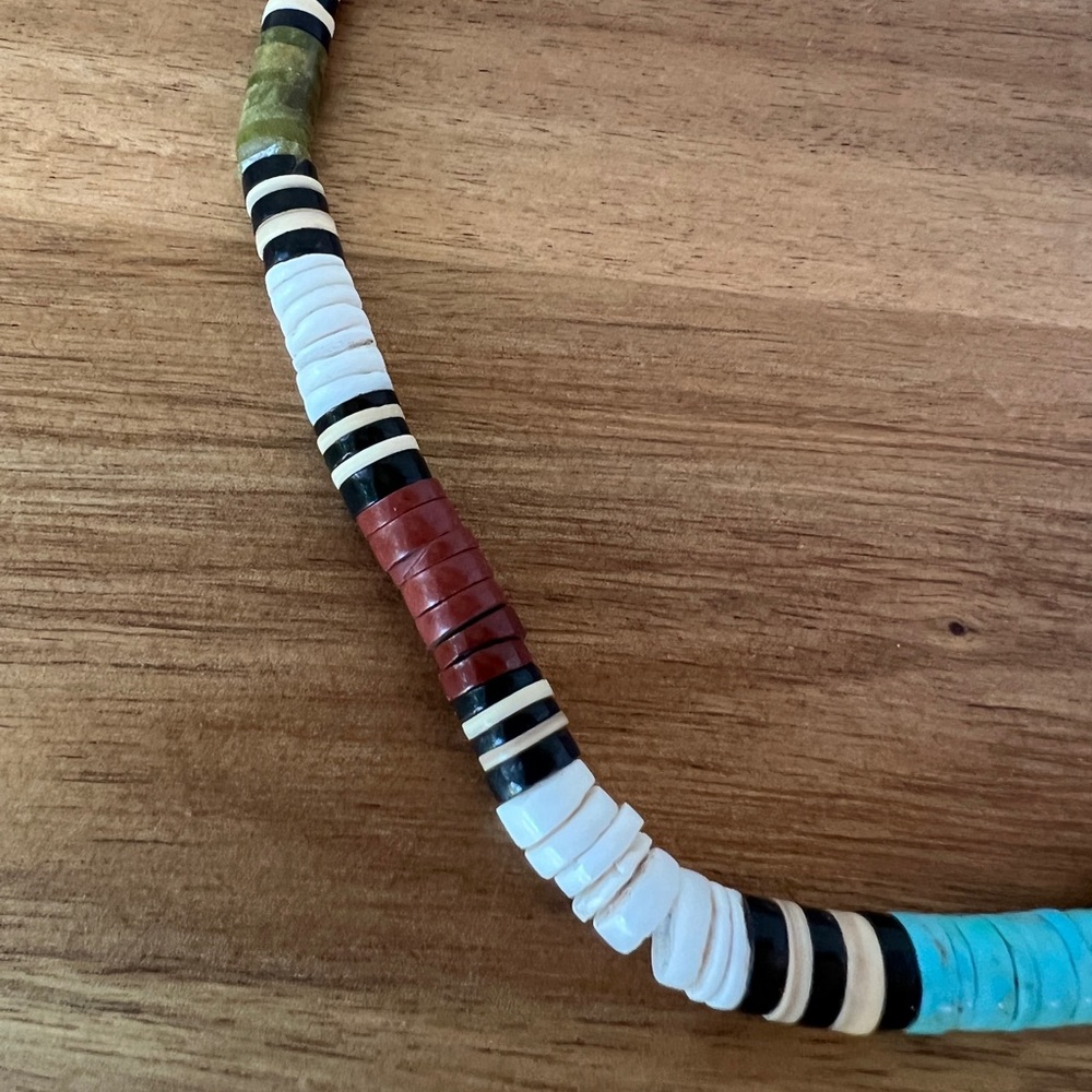 Vintage Heishi Necklace - Picture 2 of 6